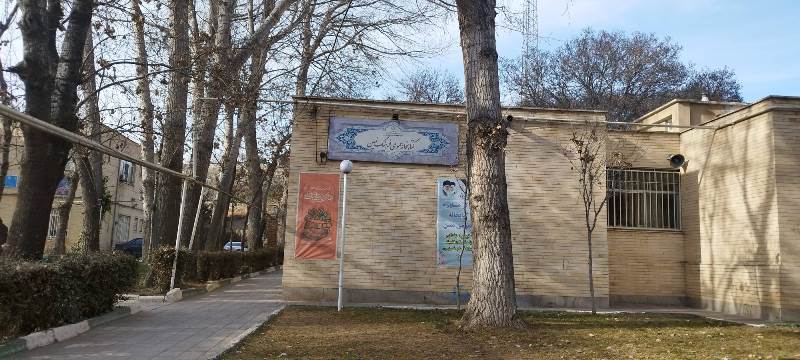 نمای بیرونی کتابخانه